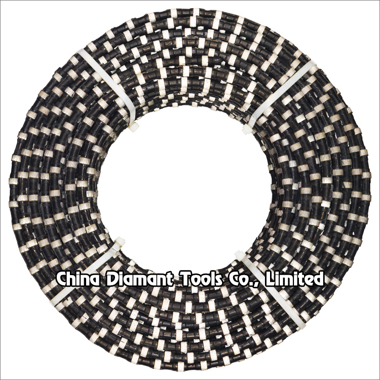Diamond wire saw for granite quarry cutting - rubber coating